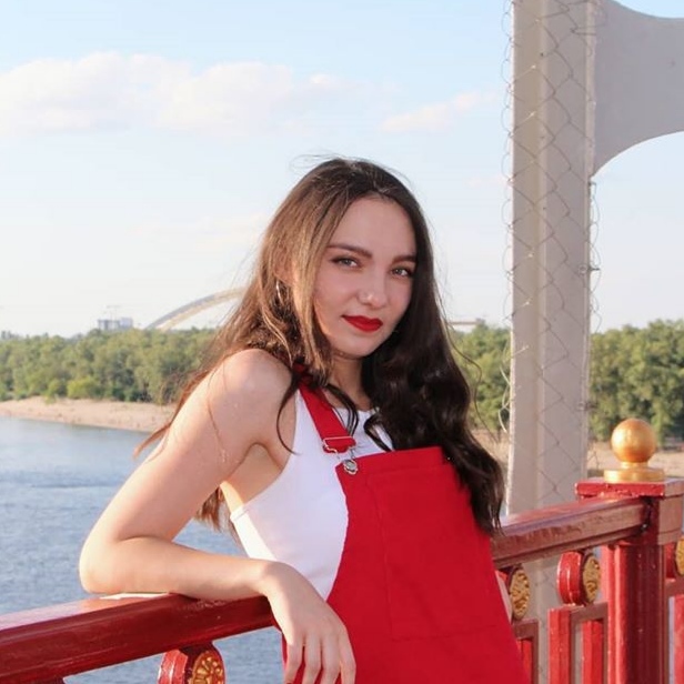 Анастасія Павлушко